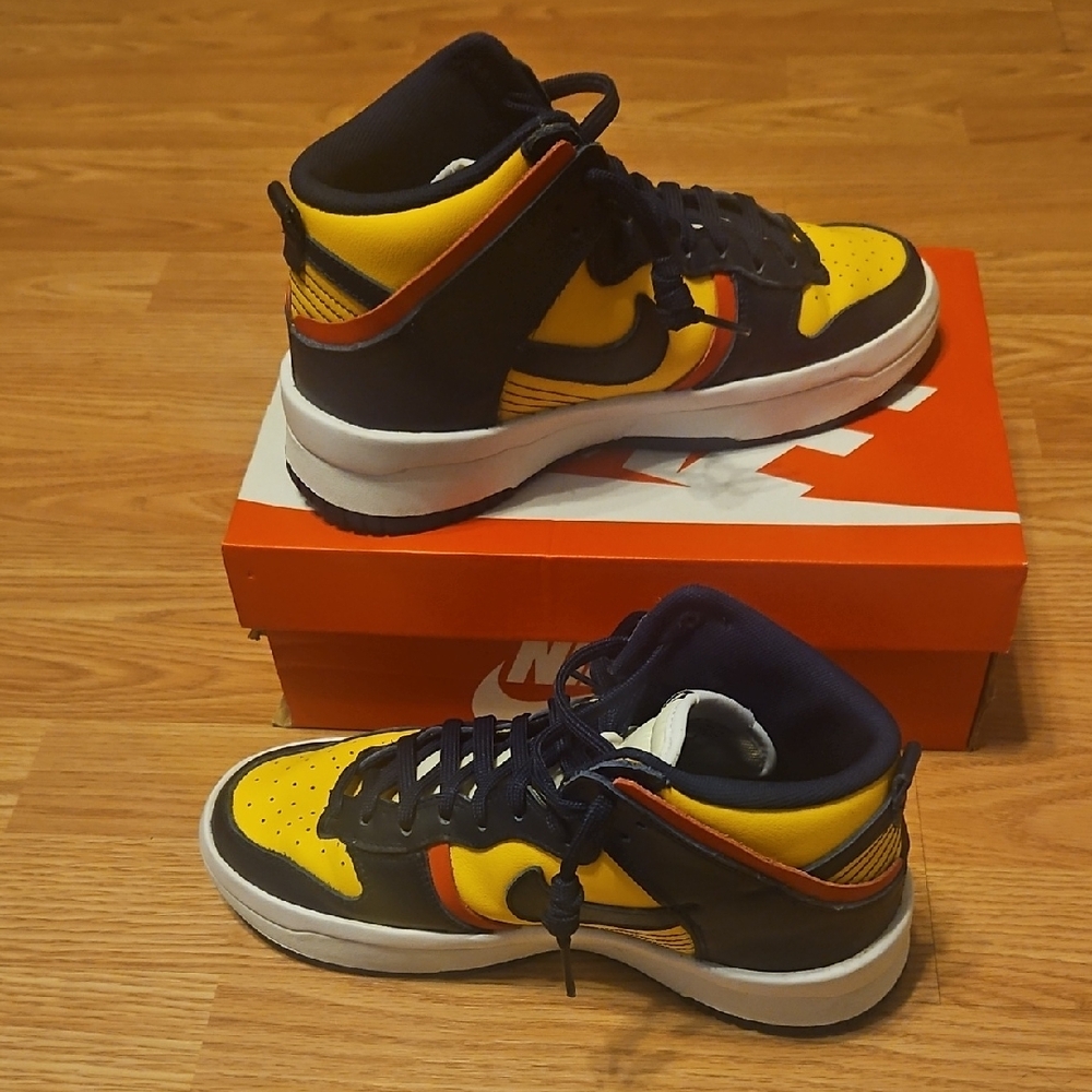 Nike Kids' Sneakers in Yellow and Navy